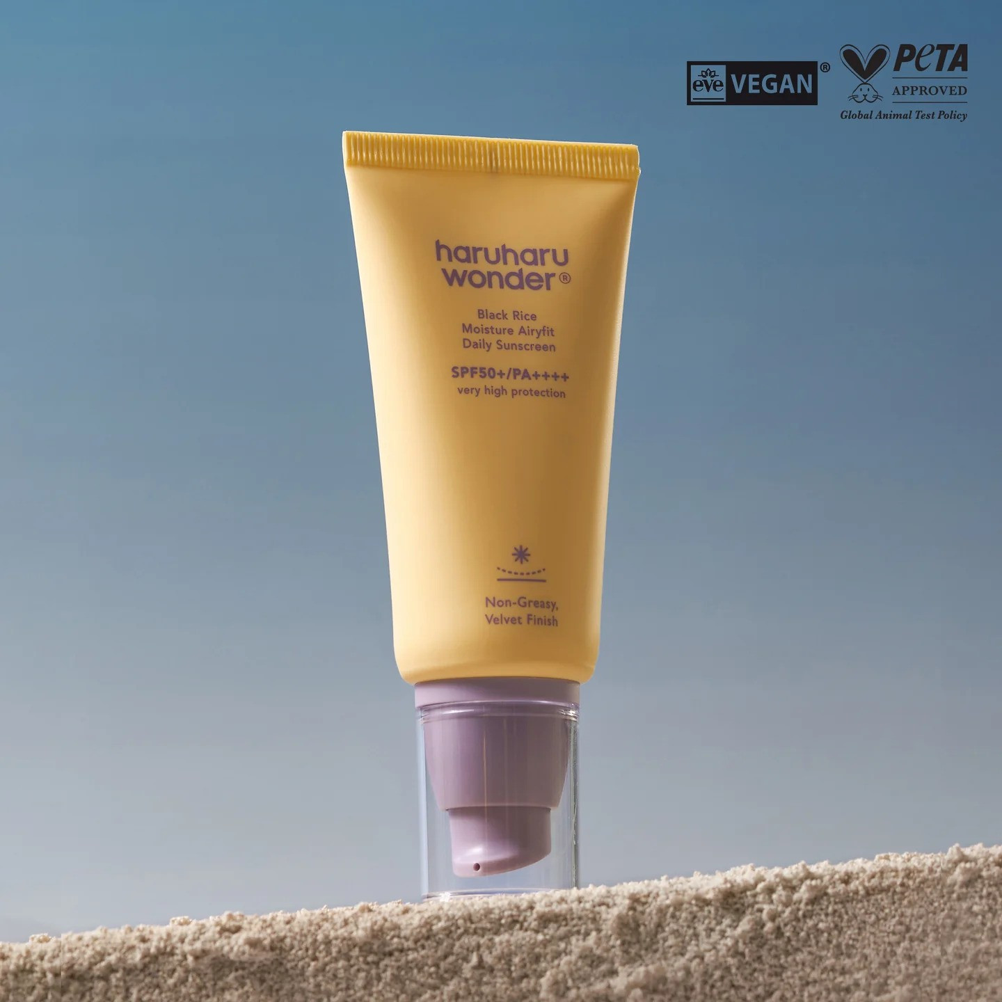 Haruharu Wonder Black Rice Moisture Airyfit Daily Sunscreen 50ml
SPF50+ / PA++++