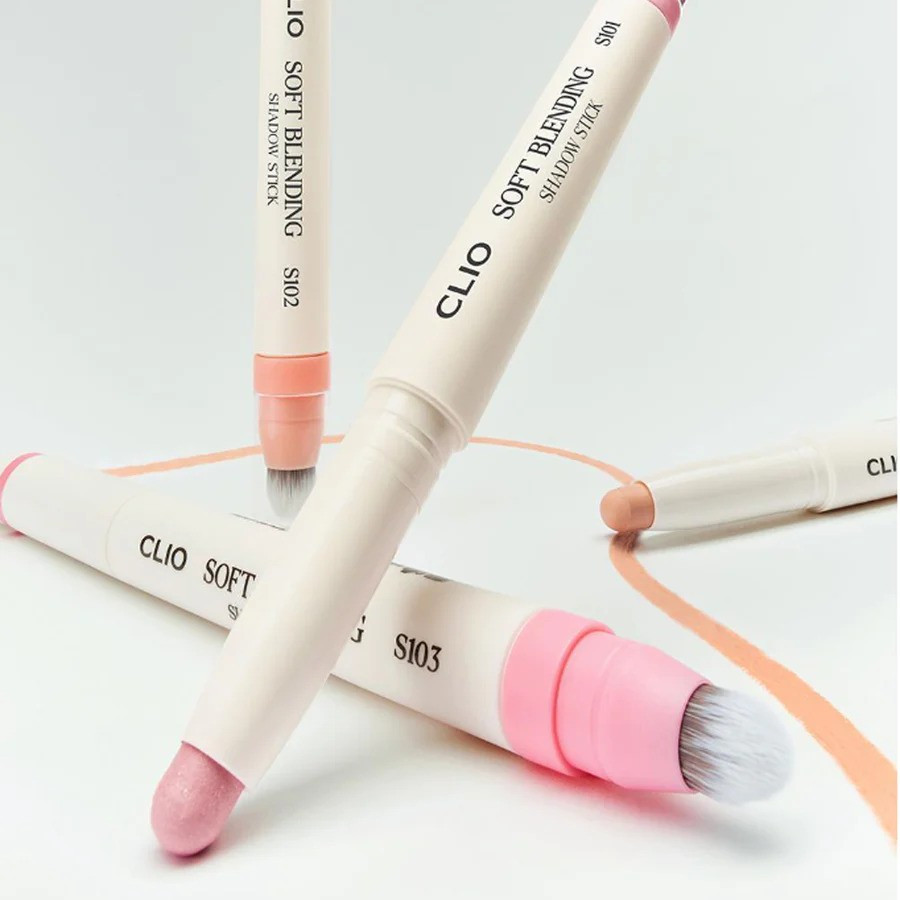 CLIO SOFT BLENDING
SHADOW STICK M202 GRAY FUDGE